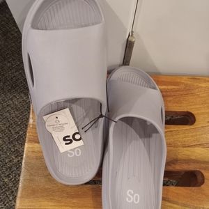 8, SO, Sandals